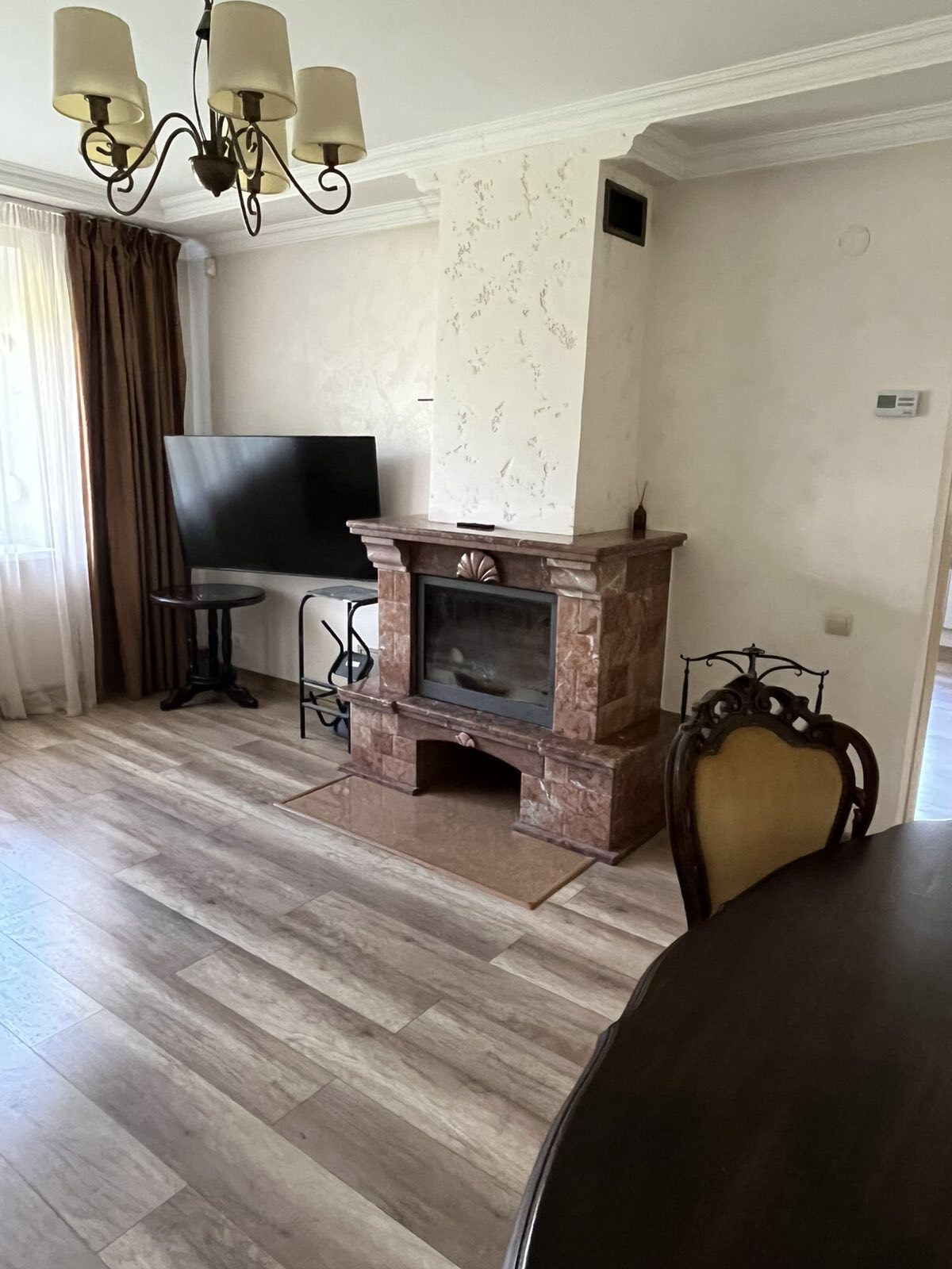 Продаж будинку 280 м², Жертв Революції вул.