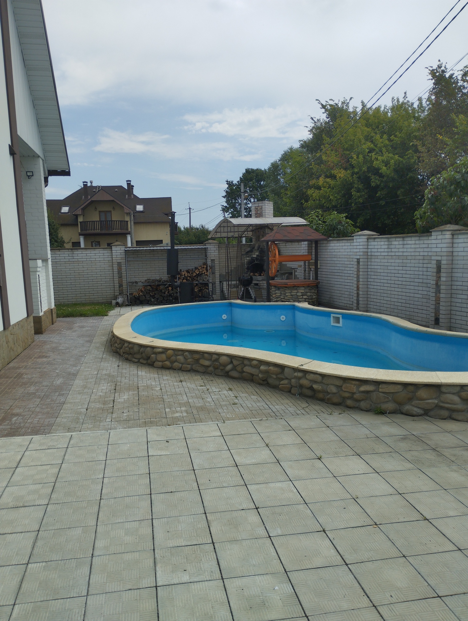 Продаж будинку 280 м², Жертв Революції вул.
