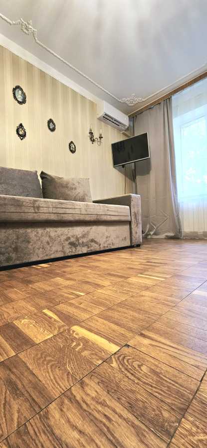 Продажа 2-комнатной квартиры 58.5 м², Героев Космоса ул., 11