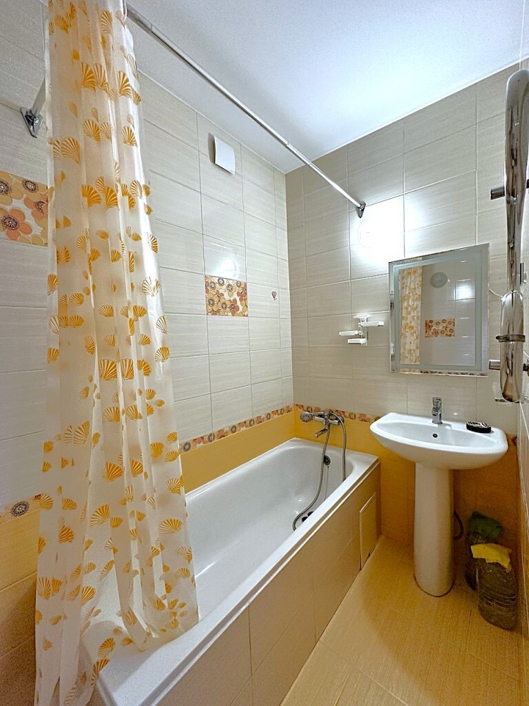 Аренда 1-комнатной квартиры 42 м², Дюковская ул., 8
