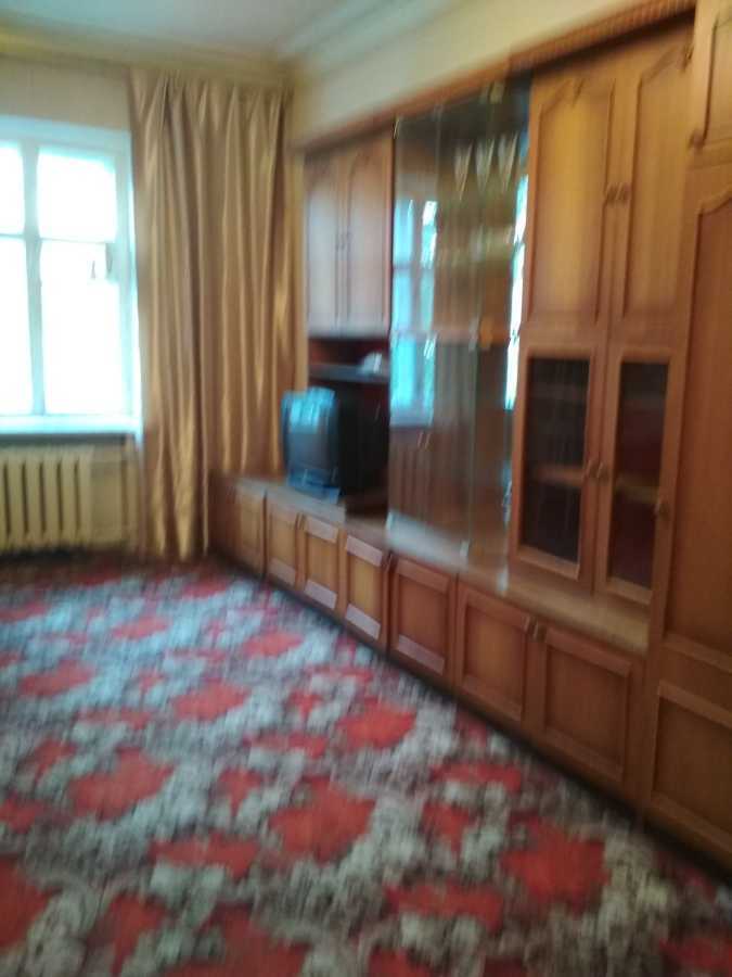 Аренда 2-комнатной квартиры 56 м², Строителей ул., 33