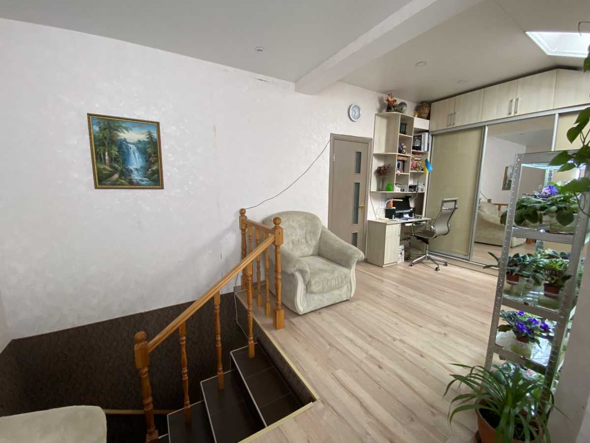 Продаж 3-кімнатної квартири 68.9 м², Михайла Величка вул., 7