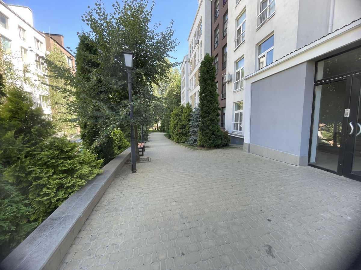 Продаж 3-кімнатної квартири 68.9 м², Михайла Величка вул., 7