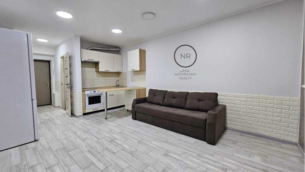 Продаж 1-кімнатної квартири 27 м², Московська вул., 35в