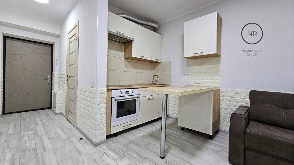 Продаж 1-кімнатної квартири 27 м², Московська вул., 35в