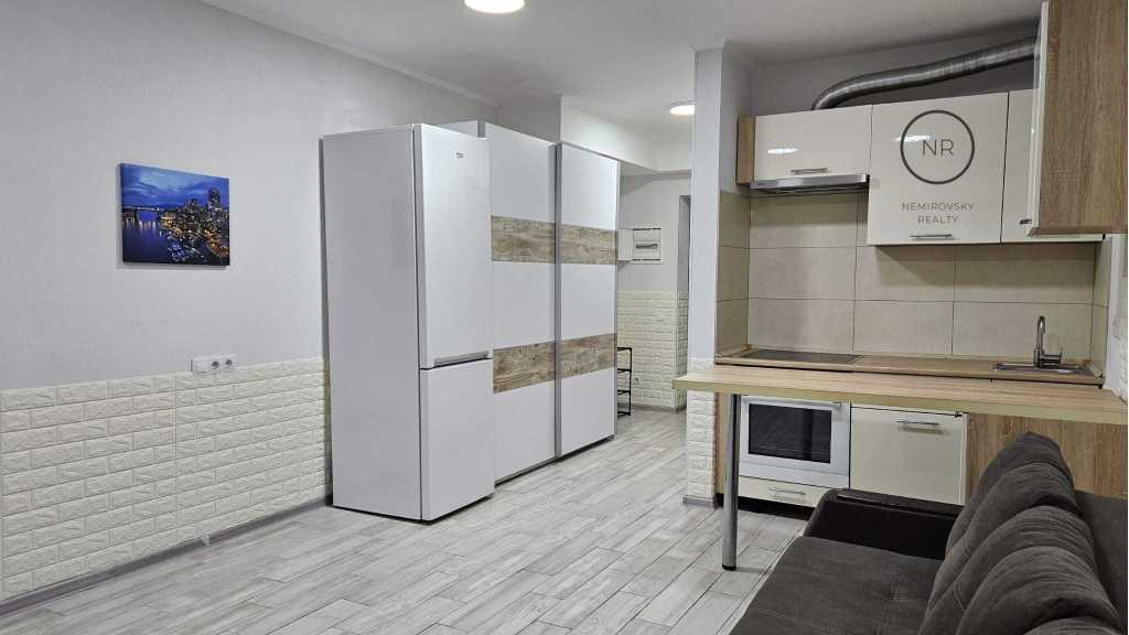 Продаж 1-кімнатної квартири 27 м², Московська вул., 35в