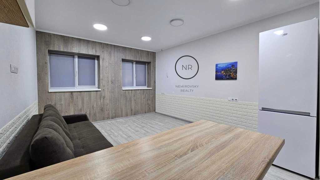 Продаж 1-кімнатної квартири 27 м², Московська вул., 35в