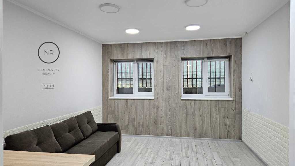 Продаж 1-кімнатної квартири 27 м², Московська вул., 35в