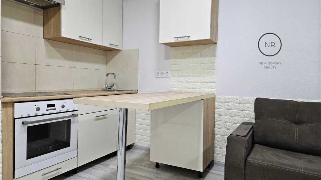 Продаж 1-кімнатної квартири 27 м², Московська вул., 35в