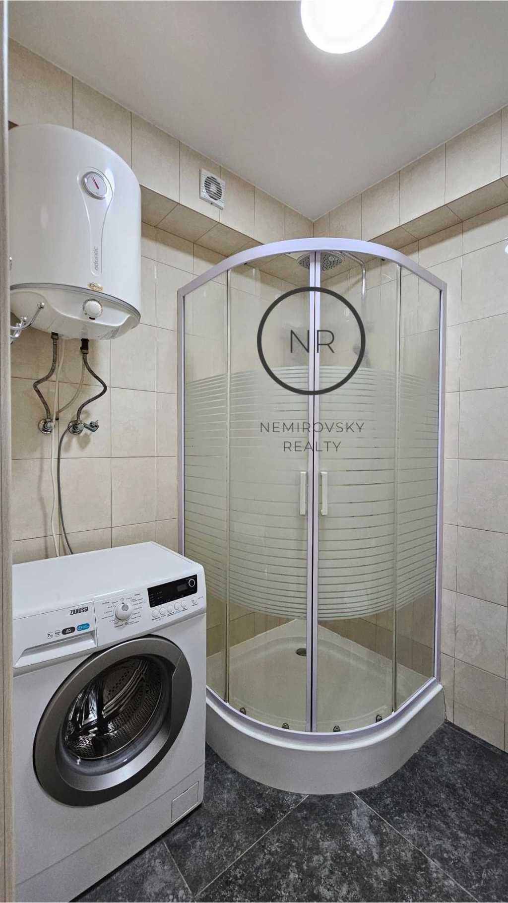 Продаж 1-кімнатної квартири 27 м², Московська вул., 35в