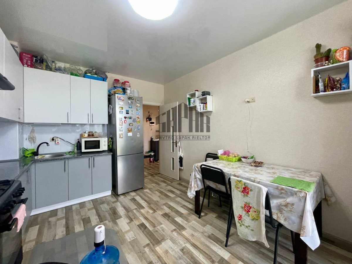 Продаж 1-кімнатної квартири 41 м², Київська вул., 128