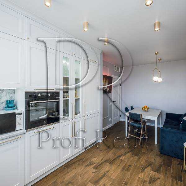 Продаж 3-кімнатної квартири 83 м², Каховська вул., 62А
