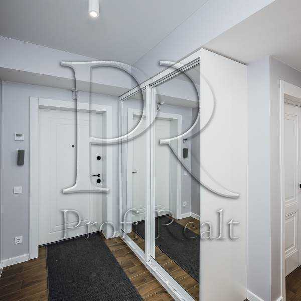 Продаж 3-кімнатної квартири 83 м², Каховська вул., 62А