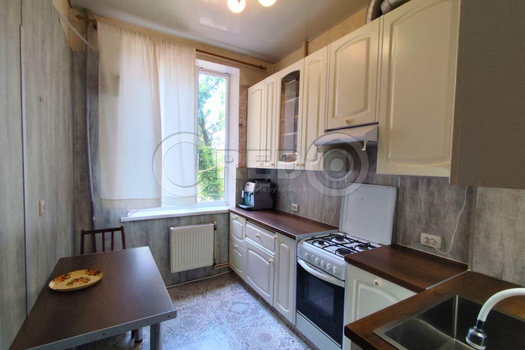 Продажа 3-комнатной квартиры 85.3 м², Світлогірська