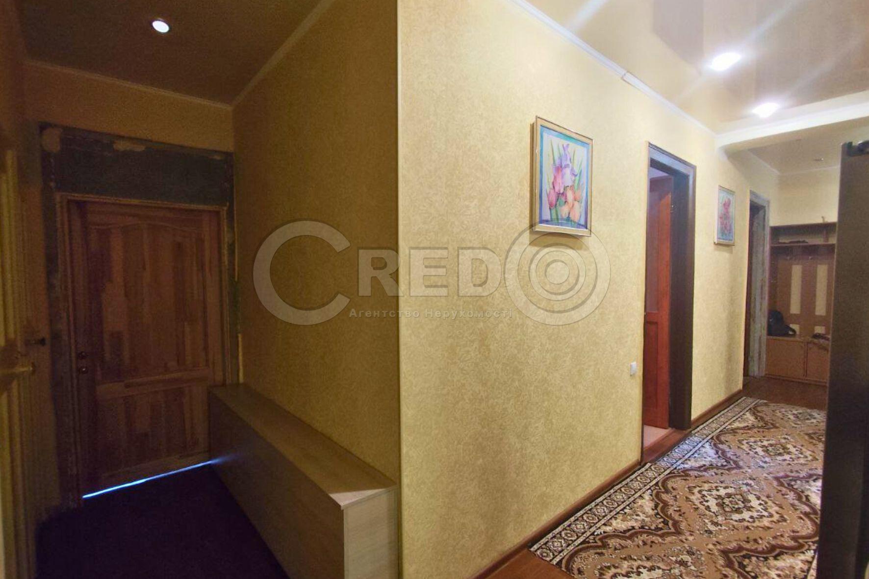 Продажа 3-комнатной квартиры 85.3 м², Світлогірська