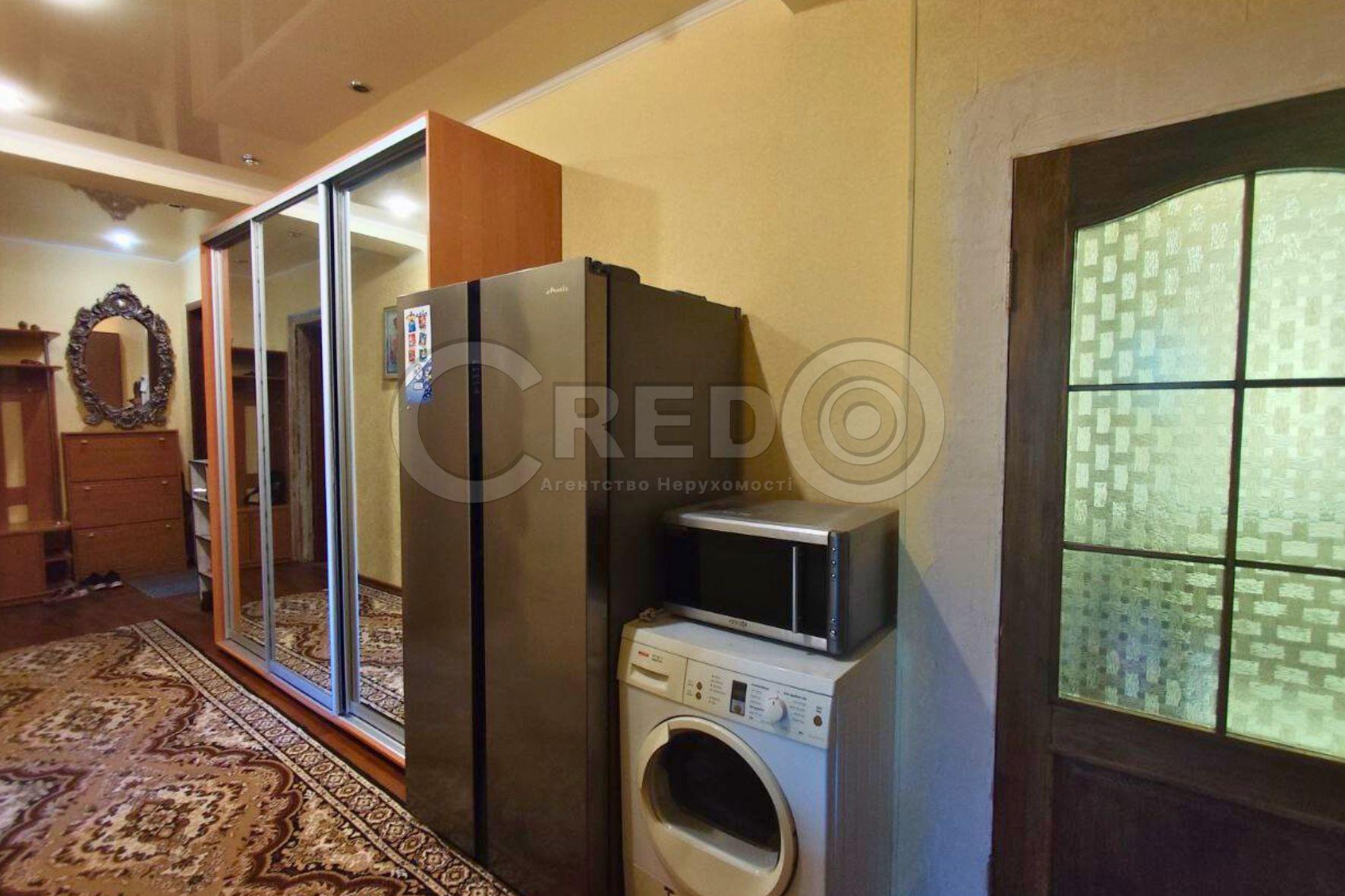 Продажа 3-комнатной квартиры 85.3 м², Світлогірська