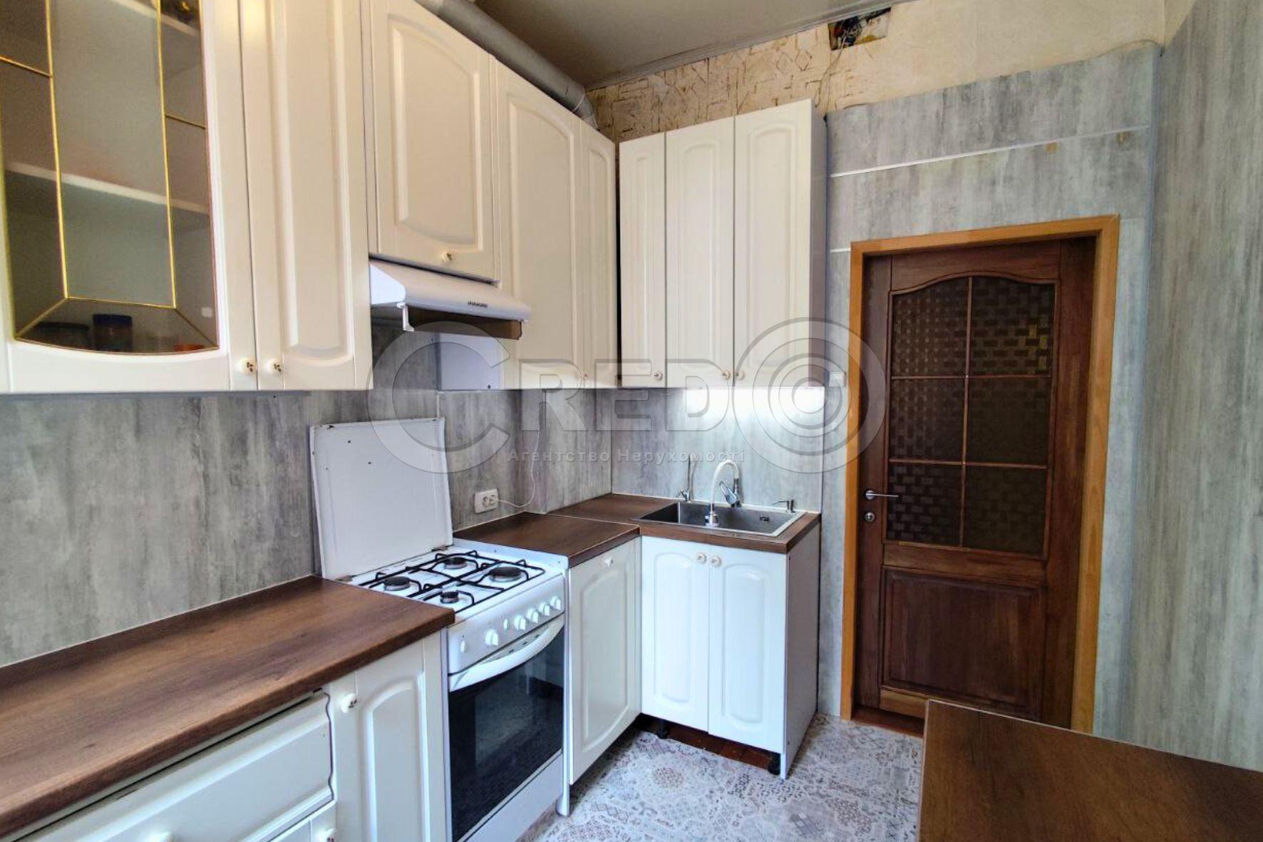 Продажа 3-комнатной квартиры 85.3 м², Світлогірська