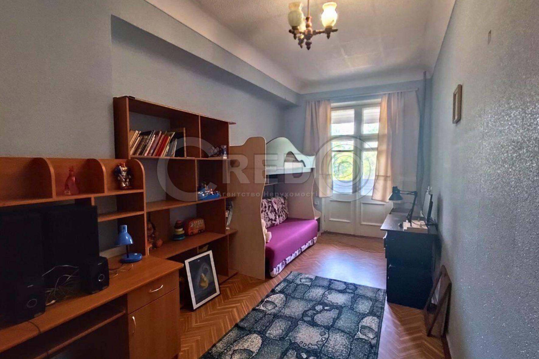 Продажа 3-комнатной квартиры 85.3 м², Світлогірська