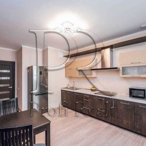 Продаж 3-кімнатної квартири 117 м², Ломоносова вул., 73-79