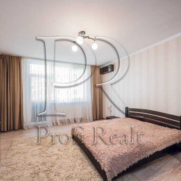 Продаж 3-кімнатної квартири 117 м², Ломоносова вул., 73-79