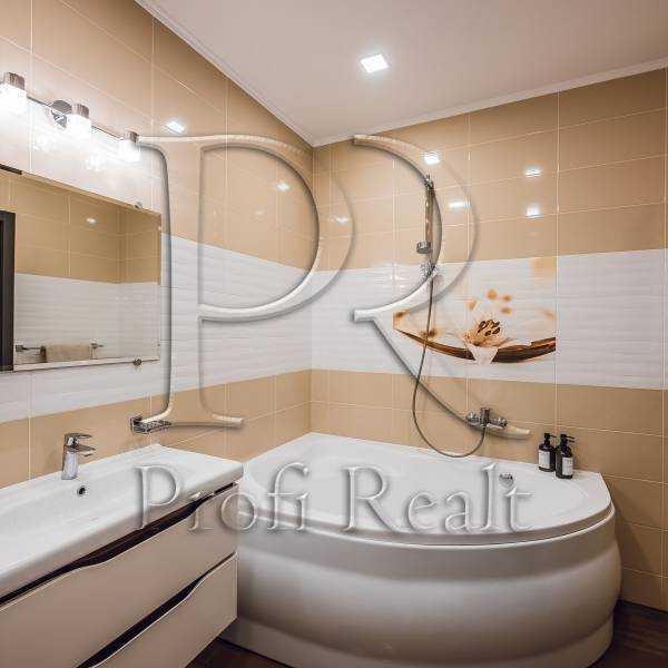 Продаж 3-кімнатної квартири 117 м², Ломоносова вул., 73-79