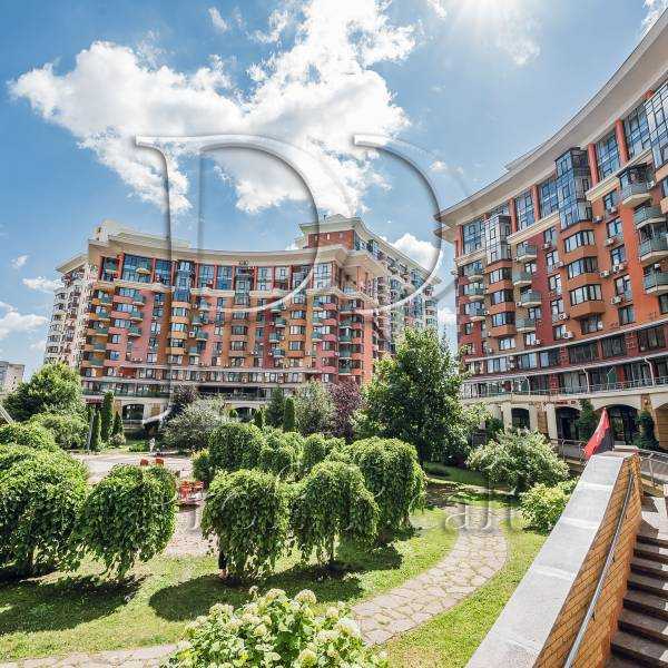 Продаж 3-кімнатної квартири 117 м², Ломоносова вул., 73-79