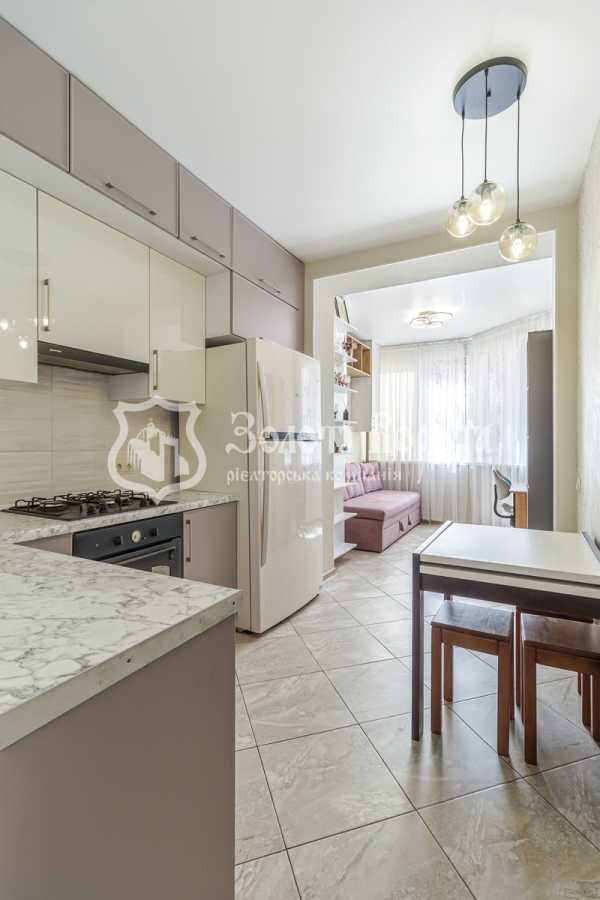 Продажа 1-комнатной квартиры 41 м², Миру, 6