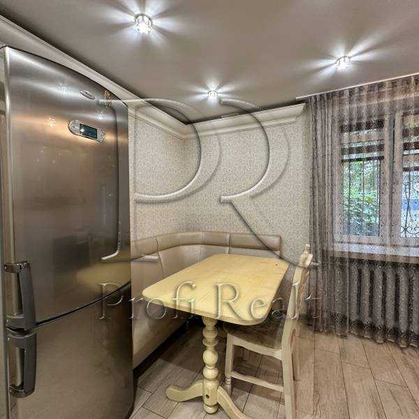Продаж 2-кімнатної квартири 49 м², Голосіївський просп., 108к3