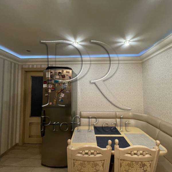 Продаж 2-кімнатної квартири 49 м², Голосіївський просп., 108к3