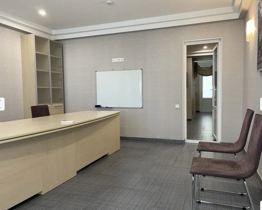 Аренда офиса 60 м², Литературная ул.
