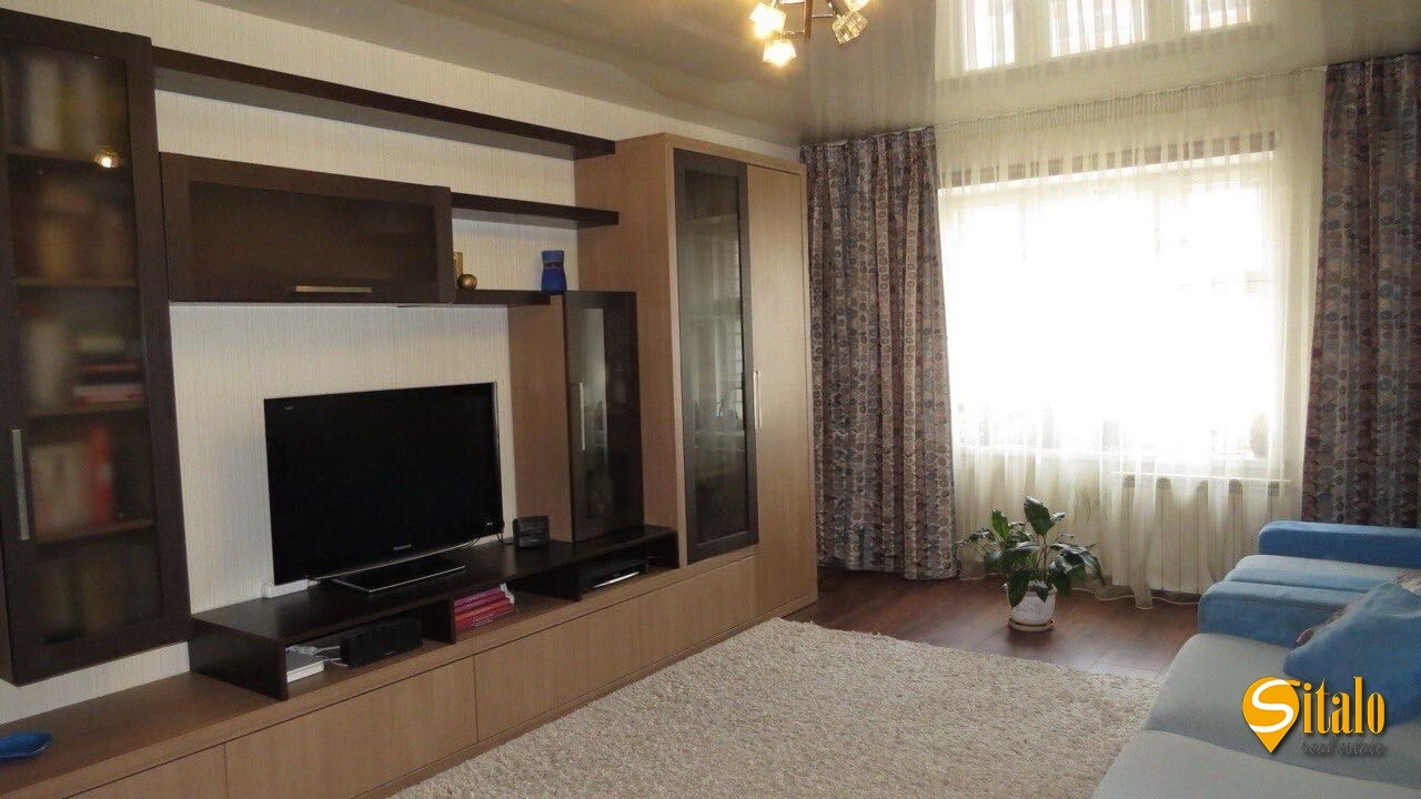 Продаж 3-кімнатної квартири 93 м², Урлівська вул., 8