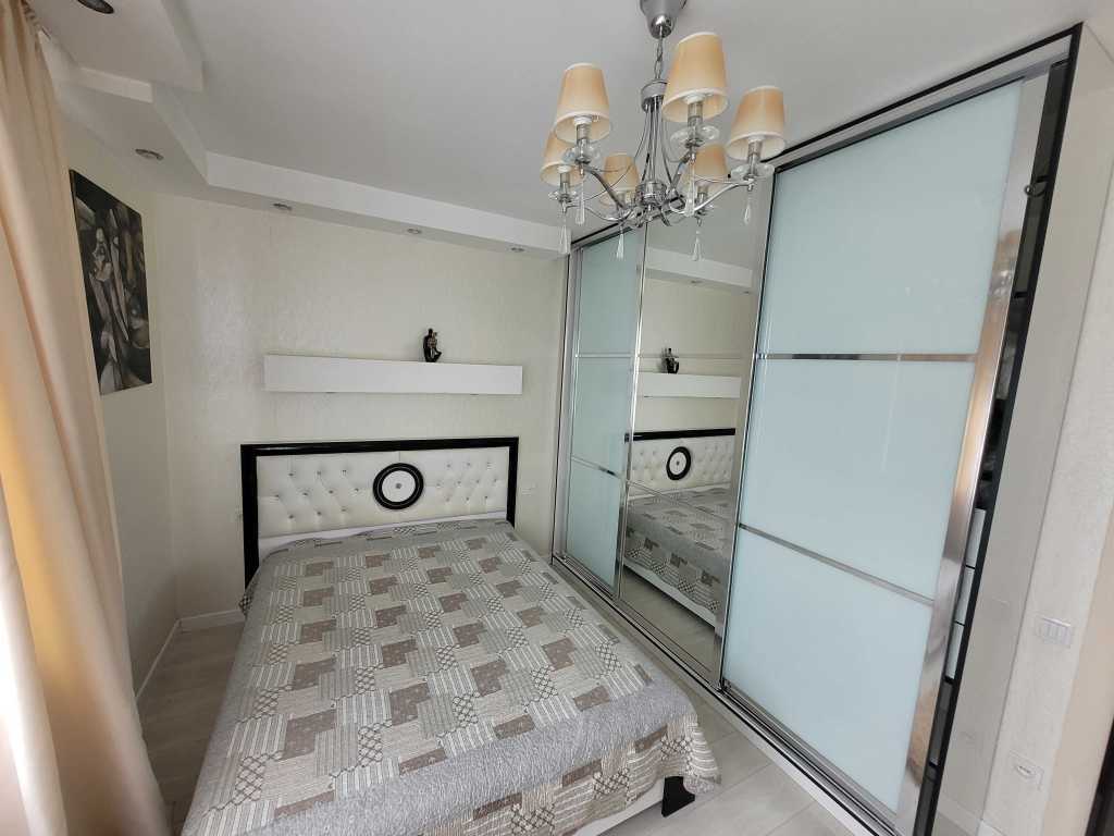 Оренда 3-кімнатної квартири 73 м², Урлівська вул., 40