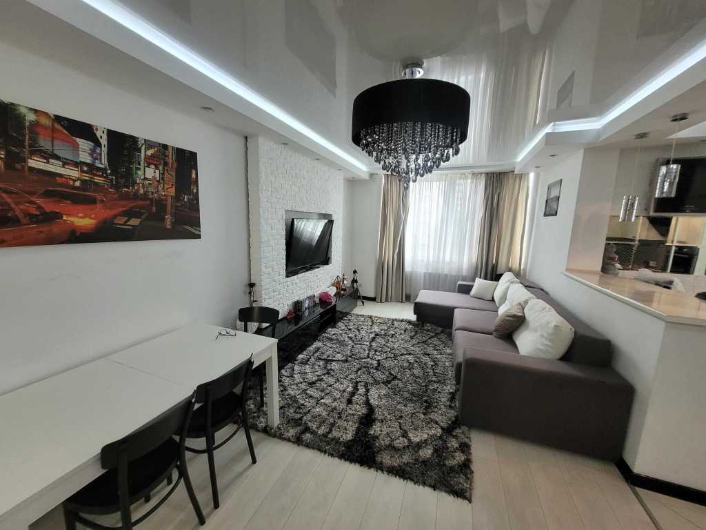 Оренда 3-кімнатної квартири 73 м², Урлівська вул., 40