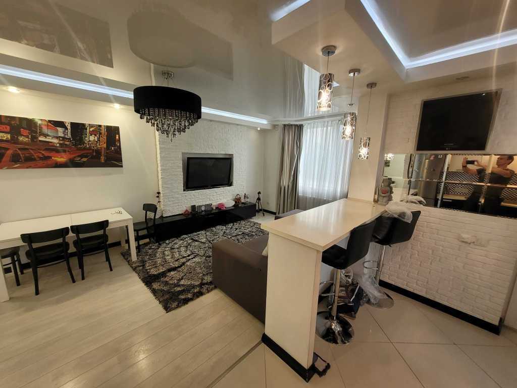 Оренда 3-кімнатної квартири 73 м², Урлівська вул., 40