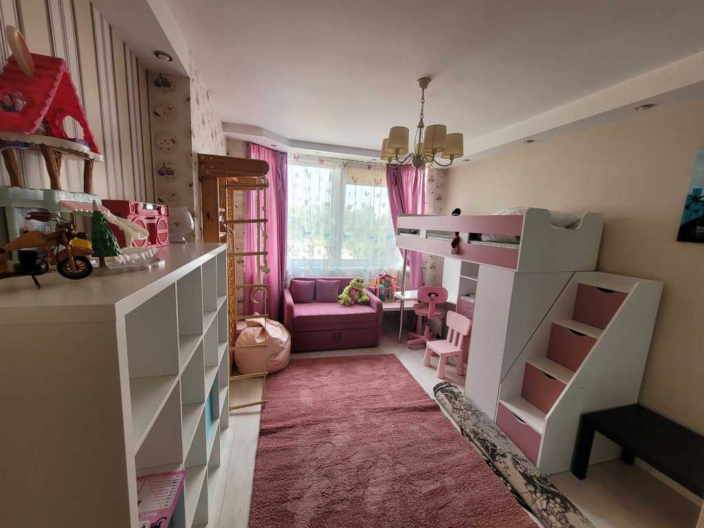 Оренда 3-кімнатної квартири 73 м², Урлівська вул., 40