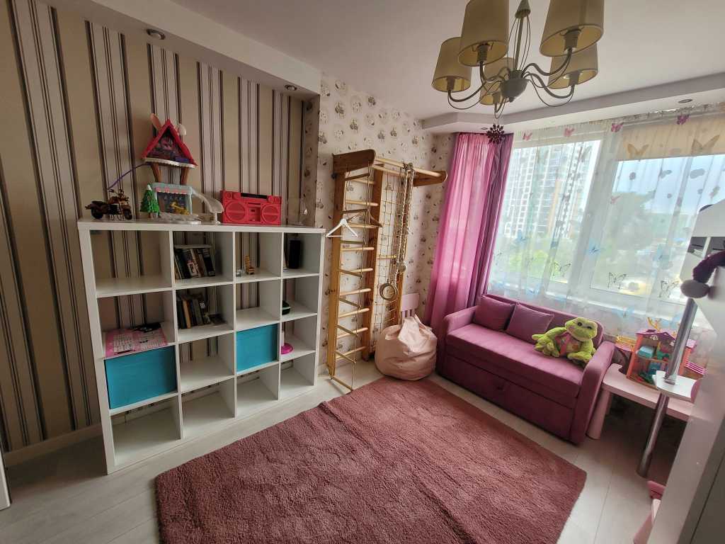 Оренда 3-кімнатної квартири 73 м², Урлівська вул., 40