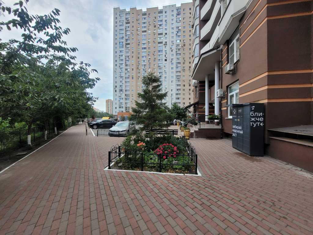 Оренда 3-кімнатної квартири 73 м², Урлівська вул., 40