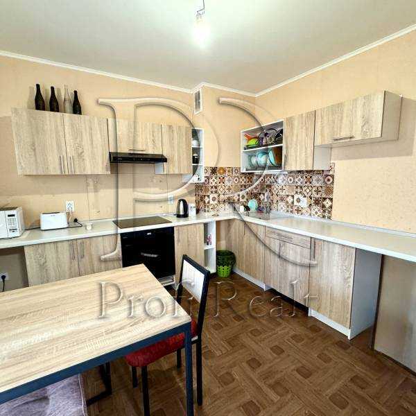 Продажа 2-комнатной квартиры 77 м², Балтийский пер., 3