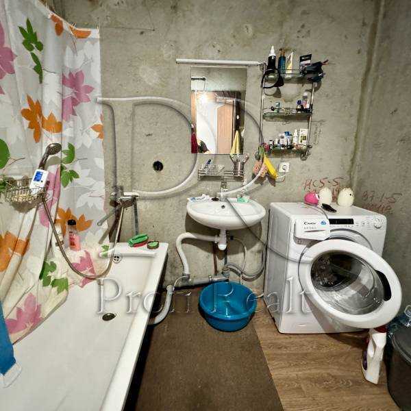 Продажа 2-комнатной квартиры 77 м², Балтийский пер., 3