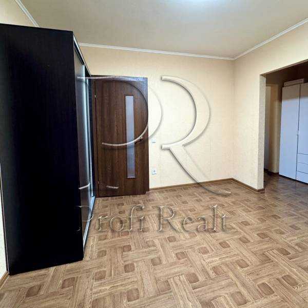 Продажа 2-комнатной квартиры 77 м², Балтийский пер., 3