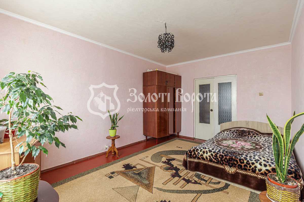Продажа 3-комнатной квартиры 73.3 м², Сержа Лифаря ул., 17