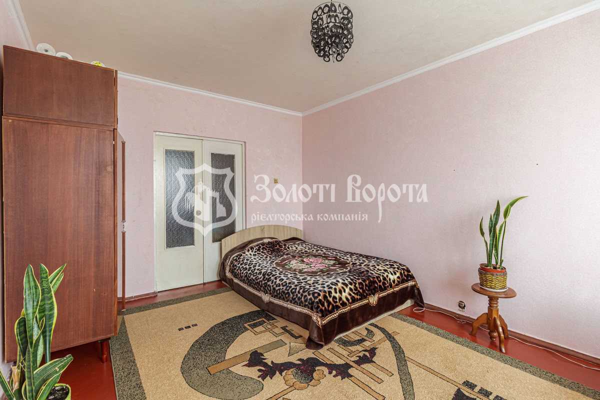 Продажа 3-комнатной квартиры 73.3 м², Сержа Лифаря ул., 17