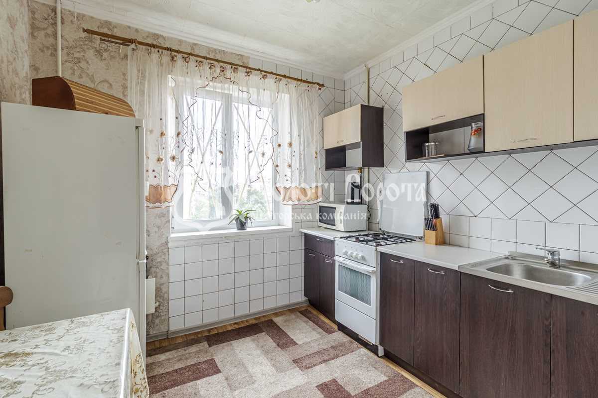 Продажа 3-комнатной квартиры 73.3 м², Сержа Лифаря ул., 17