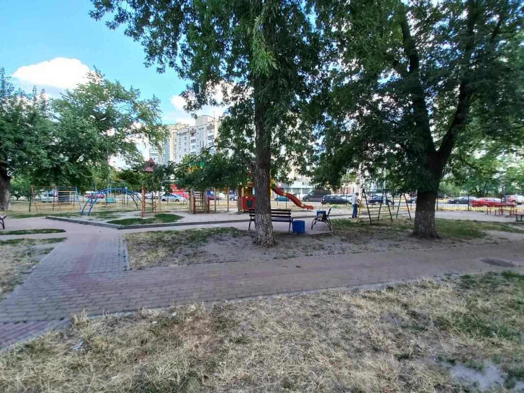 Продаж 2-кімнатної квартири 52.4 м², Харківське шосе, 56