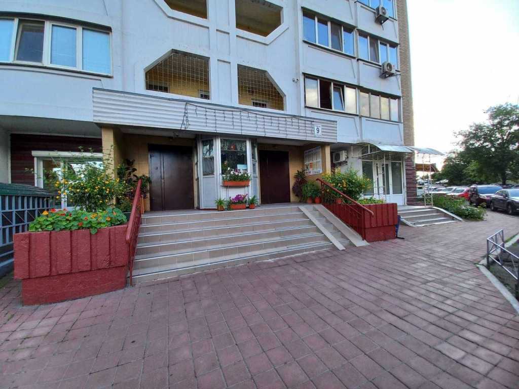 Продаж 2-кімнатної квартири 52.4 м², Харківське шосе, 56