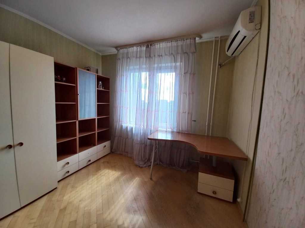 Продаж 2-кімнатної квартири 52.4 м², Харківське шосе, 56