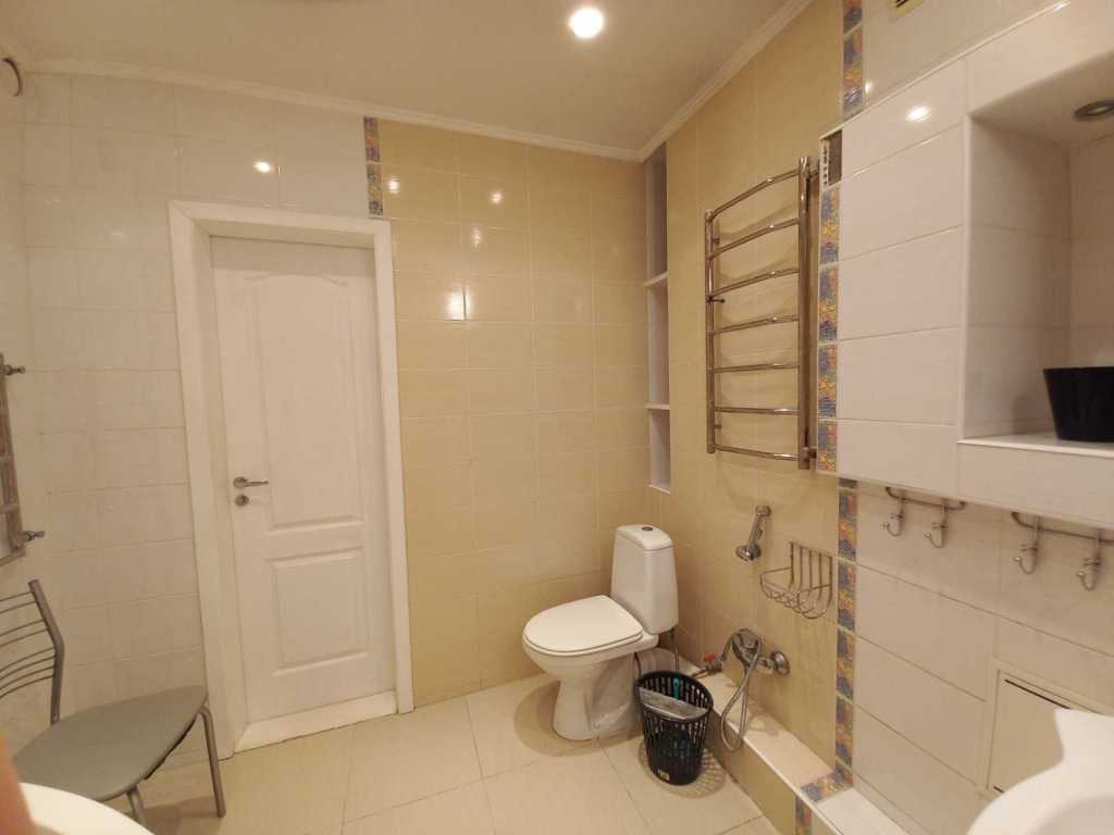 Продаж 2-кімнатної квартири 52.4 м², Харківське шосе, 56