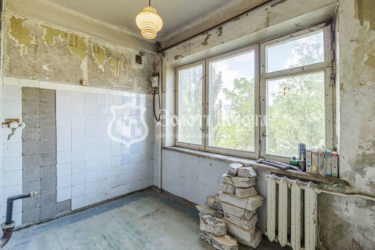 Продаж 1-кімнатної квартири 29 м², Будівельників вул., 15