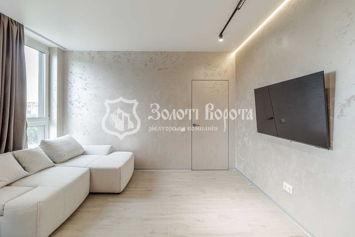 Продажа 1-комнатной квартиры 53.3 м², Шолуденко ул., 30
