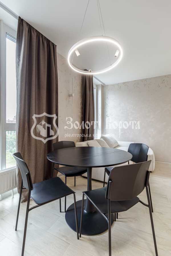 Продажа 1-комнатной квартиры 53.3 м², Шолуденко ул., 30